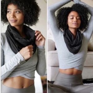 Beyond Yoga Pocket Infinity Scarf